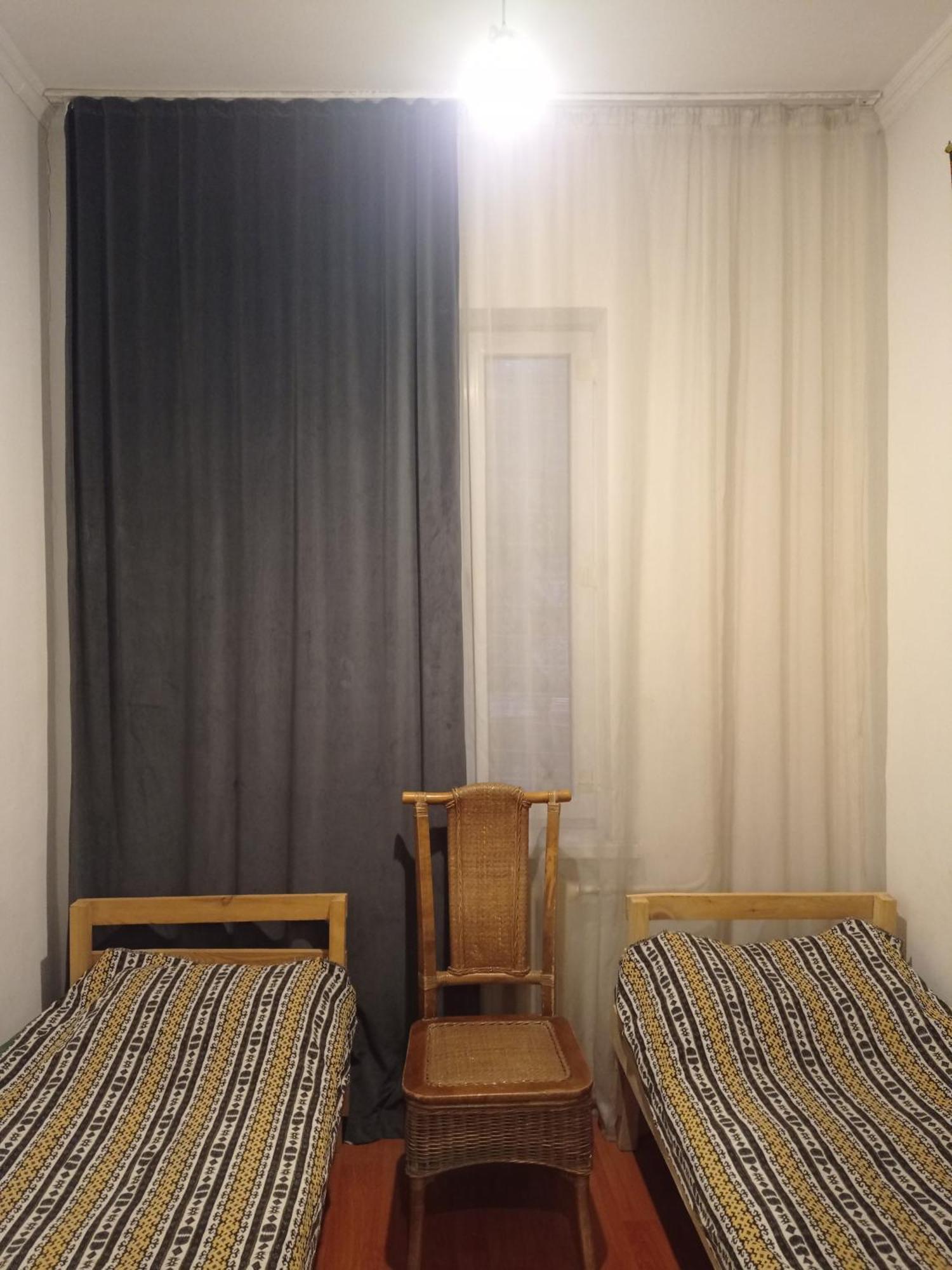 Kgb Home Hostel 비슈케크 외부 사진