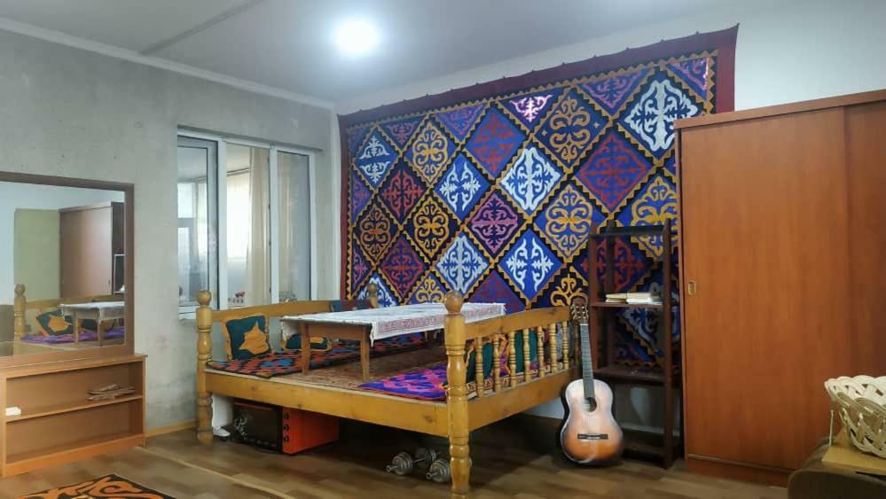 Kgb Home Hostel 비슈케크 외부 사진